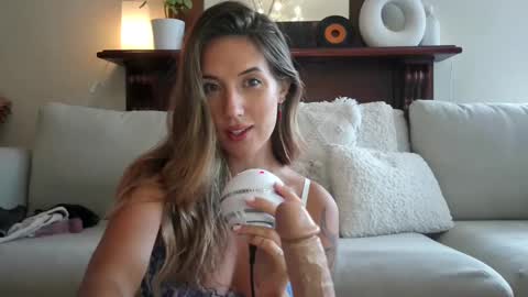 Snapshot of taylorslittlekingdom chatting on February 7, 1:04 am Taylor online show from February 7, 1:04 am