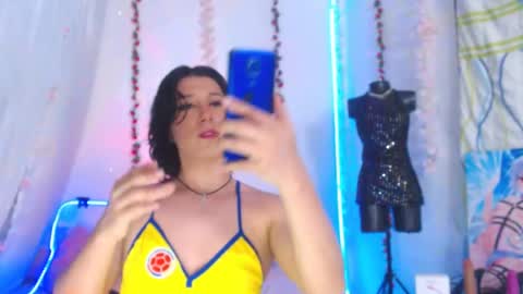 Taylorsweet1111 online show from June 28, 4:29 am