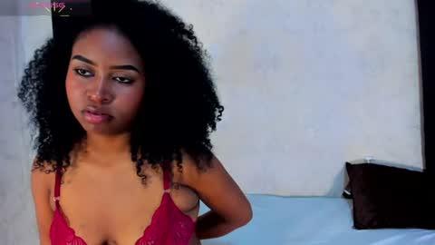 Snapshot of tayra_castle chatting on June 20, 9:17 pm Tayra online show from June 20, 9:17 pm