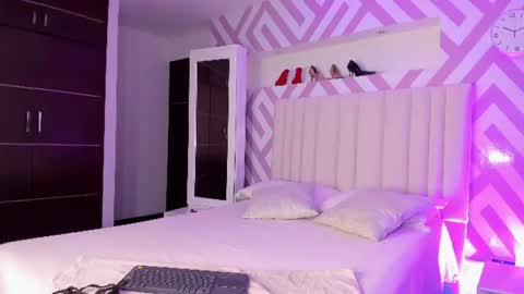 Tayra horny for you online show from June 18, 3:18 am