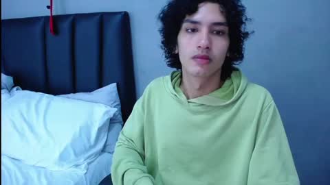 Tayron online show from September 23, 4:54 pm