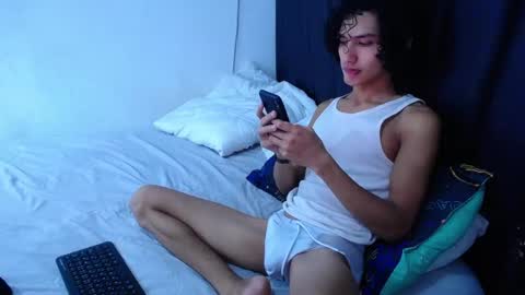 Tayron online show from December 20, 6:15 pm