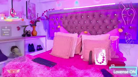 Sofia online show from October 4, 2:26 pm