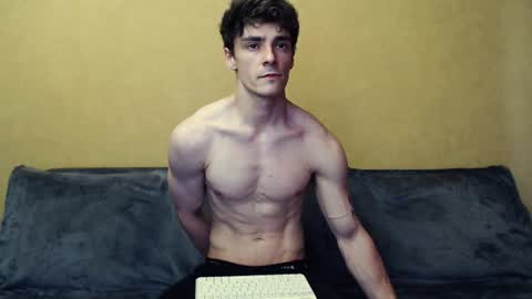 Ean online show from June 25, 2:43 pm