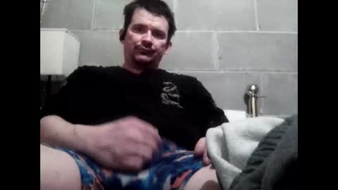 Snapshot of tbaxter95187 chatting on March 8, 9:35 am tbaxter95187 online show from March 8, 9:35 am