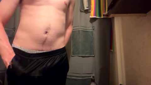 Snapshot of tbeebe12 chatting on November 12, 11:58 pm Lilbeebs online show from November 12, 11:58 pm