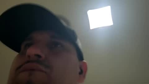 Snapshot of tboy833 chatting on September 29, 11:09 pm Luis online show from September 29, 11:09 pm
