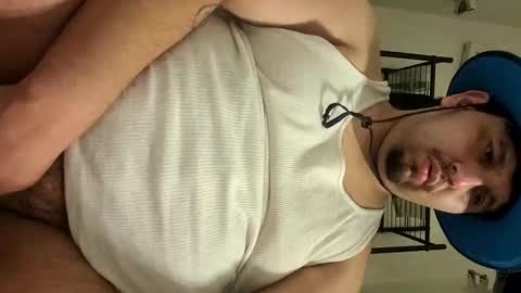 Snapshot of tboy833 chatting on November 12, 11:21 am Luis online show from November 12, 11:21 am