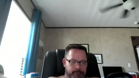 tdhawk87 online show from April 27, 9:35 pm