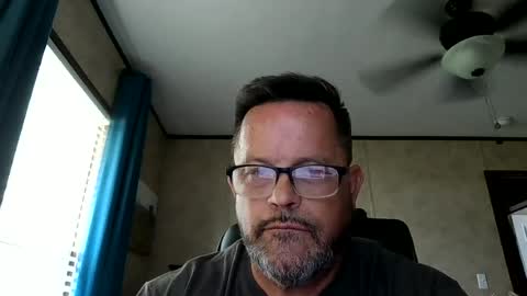 Snapshot of tdhawk87 chatting on June 11, 8:18 pm tdhawk87 online show from June 11, 8:18 pm