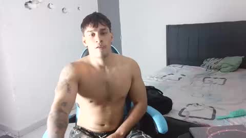 team23hot0 online show from March 11, 5:35 am