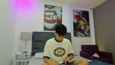 Team Twinks online show from November 4, 11:09 am