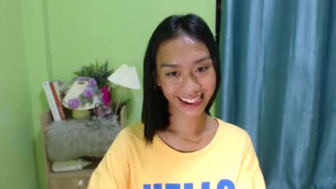 Snapshot of teamo_kiara chatting on December 11, 7:20 am your future wife online show from December 11, 7:20 am