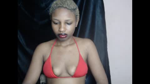 teasexkitty online show from July 13, 9:17 pm