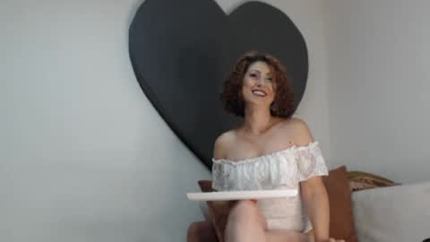 ALICIA--- online show from July 7, 5:43 am