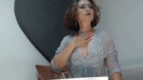 ALICIA--- online show from July 30, 6:45 am