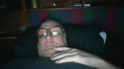 Snapshot of tebb61 chatting on July 3, 7:15 am Mark online show from July 3, 7:15 am