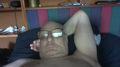 Snapshot of tebb61 chatting on July 11, 7:11 am Mark online show from July 11, 7:11 am