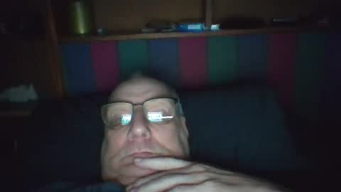 Snapshot of tebb61 chatting on July 13, 6:16 am Mark online show from July 13, 6:16 am