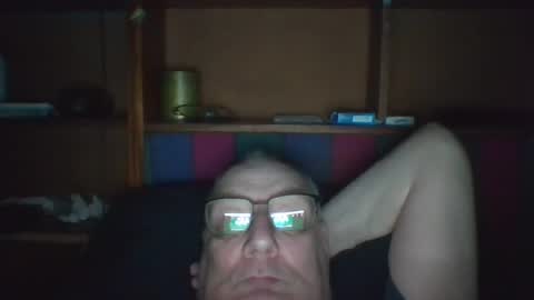 Snapshot of tebb61 chatting on July 14, 6:07 am Mark online show from July 14, 6:07 am