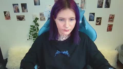 Snapshot of technical_face_powder_error chatting on November 22, 11:42 am technical_face_powder_error online show from November 22, 11:42 am