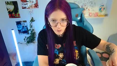 Snapshot of technical_face_powder_error chatting on December 14, 9:03 am technical_face_powder_error online show from December 14, 9:03 am