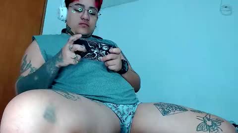 Charlee He online show from October 4, 10:57 am