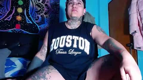 Charlee He online show from February 6, 9:56 am