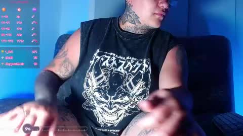 Charlee He online show from June 5, 4:30 am