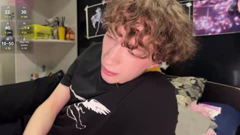 Snapshot of technoracer chatting on March 8, 10:02 pm Alice online show from March 8, 10:02 pm