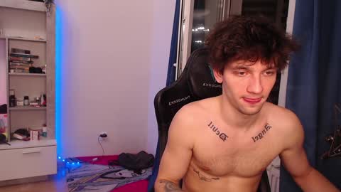 Snapshot of teddy_mode chatting on December 20, 5:25 am Teddy online show from December 20, 5:25 am