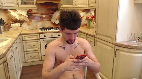 Snapshot of teddy_mode chatting on March 10, 7:53 am Teddy online show from March 10, 7:53 am