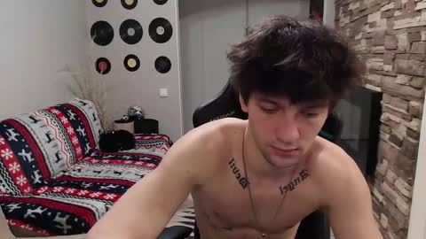 Snapshot of teddy_mode chatting on December 4, 7:06 am Teddy online show from December 4, 7:06 am