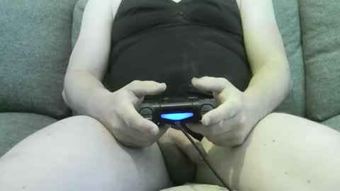 Snapshot of tedstriker333 chatting on December 5, 9:18 am Chris online show from December 5, 9:18 am