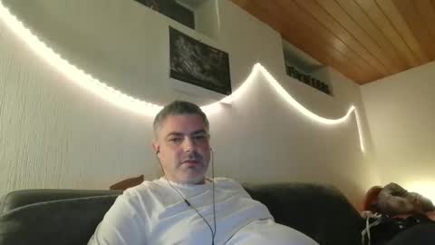 Snapshot of teeforyou chatting on December 3, 6:06 pm Peter online show from December 3, 6:06 pm