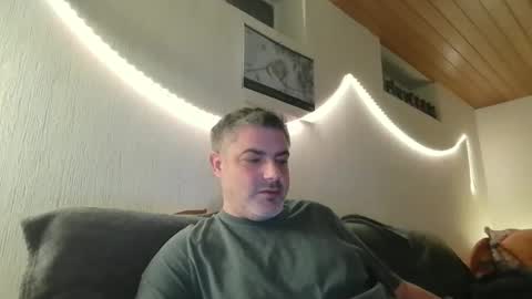 Snapshot of teeforyou chatting on December 11, 6:20 pm Peter online show from December 11, 6:20 pm