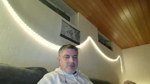 Snapshot of teeforyou chatting on December 15, 1:46 am Peter online show from December 15, 1:46 am