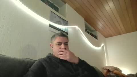 Snapshot of teeforyou chatting on December 21, 10:40 pm Peter online show from December 21, 10:40 pm