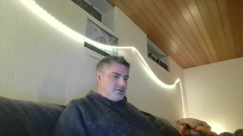 Snapshot of teeforyou chatting on December 22, 1:45 am Peter online show from December 22, 1:45 am