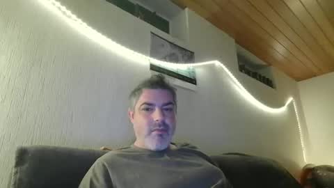 Snapshot of teeforyou chatting on January 17, 6:33 pm Peter online show from January 17, 6:33 pm