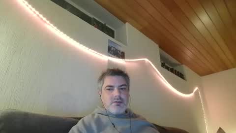 Snapshot of teeforyou chatting on February 4, 10:13 pm Peter online show from February 4, 10:13 pm