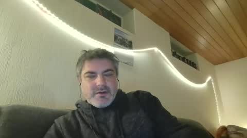 Snapshot of teeforyou chatting on February 17, 10:03 pm Peter online show from February 17, 10:03 pm