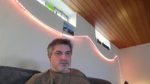 Snapshot of teeforyou chatting on February 22, 11:35 am Peter online show from February 22, 11:35 am