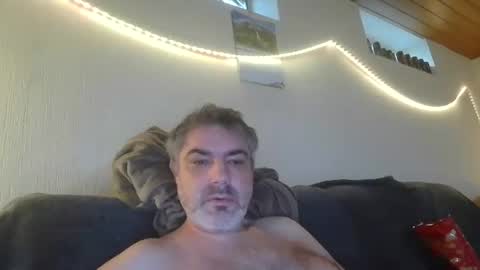 Snapshot of teeforyou chatting on October 2, 6:31 am Peter online show from October 2, 6:31 am