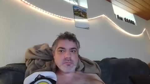 Snapshot of teeforyou chatting on October 9, 10:57 am Peter online show from October 9, 10:57 am