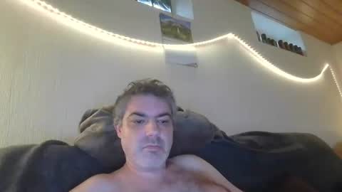 Snapshot of teeforyou chatting on November 8, 7:19 am Peter online show from November 8, 7:19 am