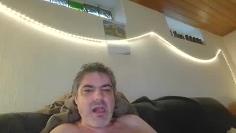 Snapshot of teeforyou chatting on November 10, 7:40 am Peter online show from November 10, 7:40 am