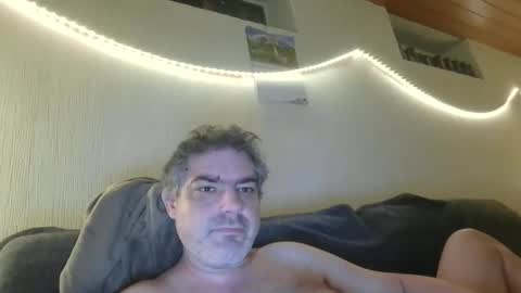 Snapshot of teeforyou chatting on November 15, 6:11 am Peter online show from November 15, 6:11 am