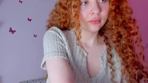 Snapshot of teffsweet18 chatting on December 5, 9:06 pm Amy No penetration Virgiin giirl online show from December 5, 9:06 pm
