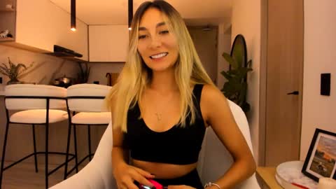 Snapshot of teffsweet18 chatting on February 26, 1:32 am Amy No penetration Virgiin giirl online show from February 26, 1:32 am